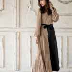 プリーツデザインロンパース ベージュ Emiria Wiz