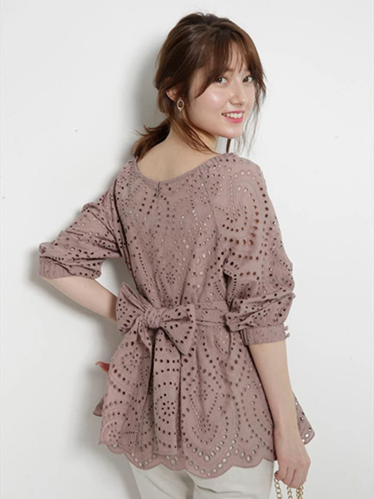 Apuweiser-riche(アプワイザーリッシェ)カットレース刺繍ブラウス