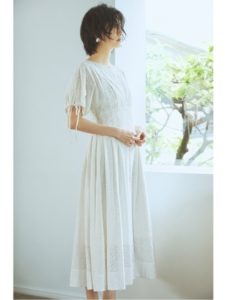 SNIDEL(スナイデル)【ONLINE限定】パンチングレースタックワンピース