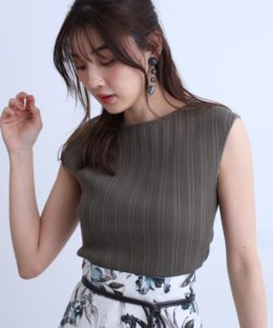 ジャスグリッティー  シンプルボートニット