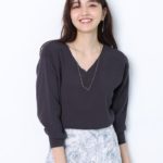 ジャスグリッティー  前後２ＷＡＹゆるＶニット