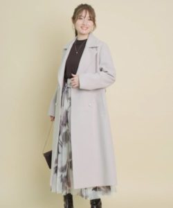 アプワイザー　リッシェ  パール釦バックフレアコート